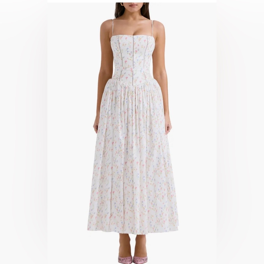 House of CB maxi floral dress size M. A romantic chic style for your event.